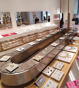 Kleiner Sushi-Karussell förderer aus Edelstahl zur Anzeige von Schmuck taschen, Kleidungs schuhen - Product Image 2