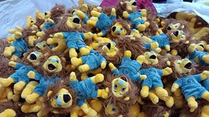 Gran oferta lindo colgante de puntada de <span class=keywords><strong>estrella</strong></span> púrpura muñeca de juguete de peluche personalizable ODM bolsa de puntada de dibujos animados para colgar de <span class=keywords><strong>Navidad</strong></span> bebé ponderado - Product Image 5