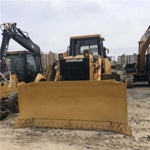 Bulldozer sur chenilles Caterpillar D7G d'occasion, CAT D7G bien entretenu pour les travaux de terrassement - Product Image 3