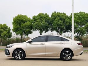 Offre Spéciale – Berline Familiale Compacte Haut de Gamme Geely Emgrand L 2022 1.4T CVT – Véhicule d'Occasion Phare – Exportation dans Tous les Pays - Product Image 4