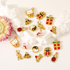 Colgante de acero inoxidable con formas mixtas, accesorios de joyería DIY para la fabricación de pulseras, hallazgos de joyería chapados en oro. - Product Image 1