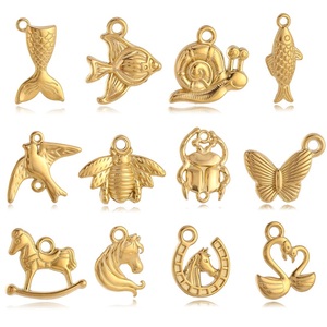 Papillon poisson escargot fer à cheval <span class=keywords><strong>scarab</strong></span>ée <span class=keywords><strong>scarab</strong></span>ée breloque pour la fabrication de bijoux en acier inoxydable Animal pendentif collier boucle d'oreille résultats - Product Image 1