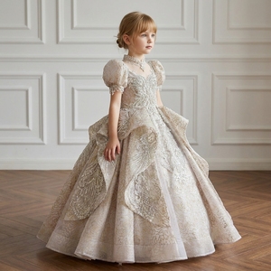 Wn1795 Vestido de Fiesta Largo Estilo Princesa para Niña, Color Champán, con Flores Exquisitas, Manga Larga, Adornado con Cuentas y Cristales - Product Image 1