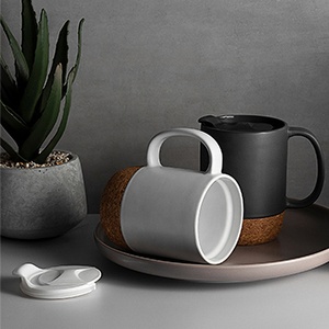 Tasses à café Tasse en céramique avec fond en liège isolé et couvercle anti-éclaboussures Grande tasse à café avec poignée Cadeau de la Saint-<span class=keywords><strong>Valentin</strong></span> - Product Image 6