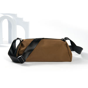 Bandolera de moda personalizada de fábrica, bandolera de nailon suave en forma de almohada, cuerpo cruzado con cierre de cremallera - Product Image 3