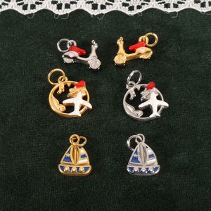 Colgante de Acero Inoxidable Chapado en Oro de 18k, Resistente al Deslustre, con Diseño de Maleta de Viaje, Avión, Rosa, Música, Coral y Jirafa, para Joyería DIY, Venta al por Mayor - Product Image 4