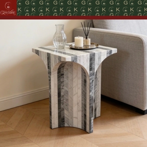 Table d'appoint de salon GOLDKING, blanc, gris, noir, marbre rayé, piétement en arche, OEM ODM, sur mesure, directement de l'usine - Product Image 2
