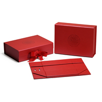 Boîte cadeau magnétique rigide rouge personnalisée de luxe avec logo en feuille d'or rouge et nœud en ruban de satin pour emballages haut de gamme pour les fêtes et la vente au détail