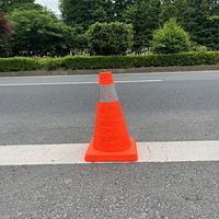 Cône de signalisation réfléchissant pliable LUBA 30 cm, cône de circulation portable pour travaux routiers et sécurité automobile