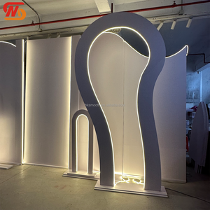 Panneau LED PVC à fond blanc lisse, directement de l'usine, pour la décoration de scène de mariage, fournitures pour événements - Product Image 4