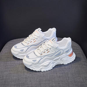 รองเท้าผู้ชาย ระบายอากาศได้ดี กันน้ำ น้ำหนักเบา สวมใส่ง่าย หัวแหลม แฟชั่น หนังแท้ ธุรกิจ ทางการ แบบแบน สบายๆ สำหรับกิจกรรมกลางแจ้ง - Product Image 3