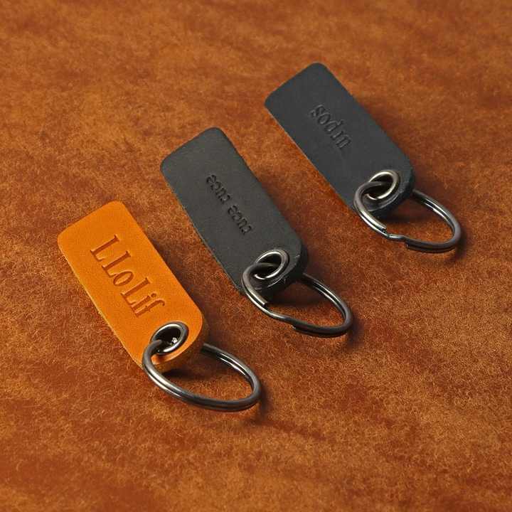 Wholesale Cheap Personalized Vegetable Tanned Leather Keychain