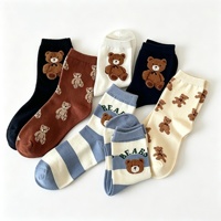 Chaussettes décontractées en coton pour femmes, motif rayé style coréen, motif ours de dessin animé personnalisé, vente en gros