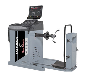 Máquina automática de equilibrio de neumáticos de camiones para Taller de reparación de automóviles fabricada en China con alineación de ruedas - Product Image 1