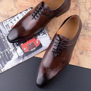 Nuevos zapatos Oxford de cuero personalizados color moca para conducir - hechos a mano con cordones formales y punta en pico. Zapatos de vestir y Oxford. - Product Image 5