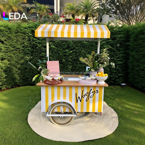 Carrito de Postres y Dulces LEDA de PVC Color Limón con Ruedas, Carrito Móvil para Decoración de Fiestas y Restaurantes - Product Image 3