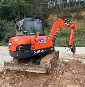 <span class=keywords><strong>Mini</strong></span> petite <span class=keywords><strong>pelle</strong></span> d'occasion Petite <span class=keywords><strong>pelle</strong></span> sur chenilles Doosan DH60 Excavateurs d'occasion à vendre - Product Image 3