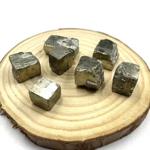자연 작은 거친 Pyrite 큐브 크리스탈 텀블 돌 판매