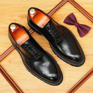 Chaussures habillées formelles pour hommes, style rétro britannique, en cuir brocart gravé, à bout carré, respirantes, grandes tailles, noires, pour mariage - Product Image 5