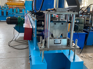 China leichte Galvanisierter Stahl-<span class=keywords><strong>C</strong></span>-Profilstahl U-Kanal-Stuhlrollenformmaschine - Product Image 2