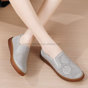 Women's <b>Shoes</b> New Summer Hollow-Out Design <b>Soft</b>-Soled Cow Tendon <b>Shoes</b> That Are Comfortable Versatile for Mothers - Product Image 4