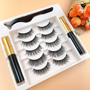 Kit de <span class=keywords><strong>cils</strong></span> magnétiques 3D <span class=keywords><strong>en</strong></span> <span class=keywords><strong>soie</strong></span> avec eyeliner magnétique et <span class=keywords><strong>faux</strong></span> <span class=keywords><strong>cils</strong></span> magnétiques – Vente <span class=keywords><strong>en</strong></span> gros - Product Image 5