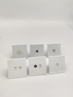 Interruptor de Luz Minimalista y Robusto sin Marco de 80mm Cuadrado para Enchufe de Pared Europeo, Ideal para Habitaciones de Huéspedes y Escenas de Suministro de Energía Diario