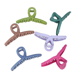 Grande pince à cheveux croisée de 13 cm, pince requin de couleur unie pour usage quotidien - Product Image 5