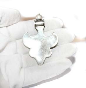 Pendentif design de qualité supérieure en argent sterling 925 massif finition oxydée disponible en gros - Product Image 2