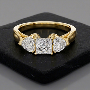 Anillo de Compromiso con 3 Diamantes CVD Cultivados en Laboratorio, Corte Princesa y Corazón, Oro Sólido, Certificado IGI, Regalo de Aniversario Moderno - Product Image 1