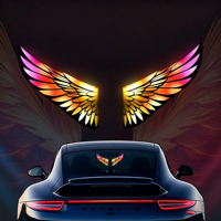 Lampe décorative d'ambiance automobile à détection de lumière multi-mode avec ailes d'ange LED solaires pour vitre arrière de voiture