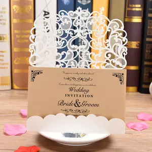 بطاقات دعوة لحفلات الزفاف ثلاثية الأبعاد من الورق المنبثقة مقطعة بالليزر لعيد الحب