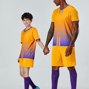 Ensembles de maillots de football pour jeunes en gros, uniformes de football par sublimation, ensembles de maillots de football pas chers, ensembles de maillots de football personnalisés - Product Image 2