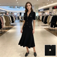 Vêtements pour femmes en gros, robe décontractée à manches courtes, col polo, robe midi élégante en tricot noir de haute qualité