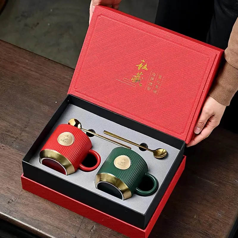 high luxury brand custom design magnetic design leather like paper gift mug coffee cup set tea cup set packaging box