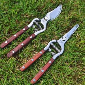 Sécateur de taille Mactek avec poignée en bois de rose et lame en acier inoxydable 20-30 mm pour l'élagage des arbres fruitiers et des jardins - Product Image 5