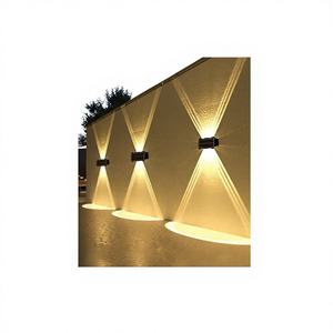 Lumière solaire de jardin paysagère 4/6/8 LED IP65 étanche blanc chaud lavage mural lumière décorative extérieure - Product Image 1