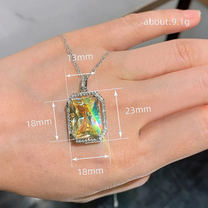 Set di Gioielli Geometrici per Donne: Collana, Orecchini e Anello, Idea Regalo - Product Image 5