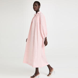 <span class=keywords><strong>Abito</strong></span> da donna personalizzato elegante e comodo <span class=keywords><strong>lungo</strong></span> con maniche <span class=keywords><strong>a</strong></span> <span class=keywords><strong>palloncino</strong></span> <span class=keywords><strong>a</strong></span> collo <span class=keywords><strong>a</strong></span> v Maxi <span class=keywords><strong>abito</strong></span> in garza pieghettato musulmano - Product Image 4