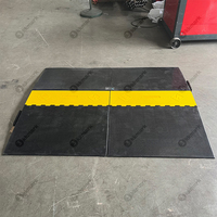 Rampe de protection industrielle pour câbles à 5 canaux en TPU antidérapant pour la construction de voies d'accès et les concerts