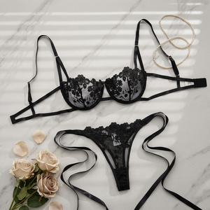 Conjunto de Lencería Sexy Estilo Francés para Mujer, Sujetador de Encaje Transparente con Bordado Floral Negro y Tanga con Tiras Laterales, OEM ODM - Product Image 5