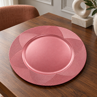 13 Zoll Kunststoff-Platzteller, Rosa Pulverbeschichtet, Modern Strukturiert mit Diagonaler Gerippter Kante, Dekorativer Unterteller für Veranstaltungen und Gastronomie