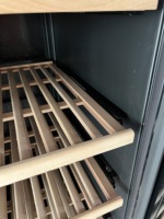 Cave à vin intelligente à double porte vitrée avec refroidisseur à vin vertical intégré avec compresseur, réfrigérateur à vin, cave à vin, affichage 180 bouteilles