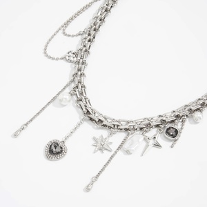 Collares de Moda con Colgante de Perlas/Estrellas/Corazones de Imitación Y2K para Mujer, Gargantillas con Borlas, Accesorios de Joyería para el Día a Día - Product Image 6
