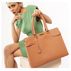 Sac fourre-tout spacieux et fonctionnel pour femmes, fabriqué en cuir véritable à 100 %, idéal pour transporter des documents de travail et les essentiels quotidiens - Product Image 4