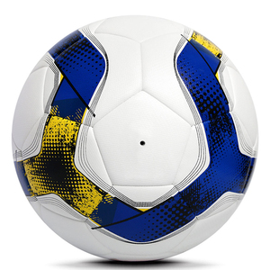 Ballons de football de haute qualité avec logo personnalisé, matériau durable, design personnalisé - Product Image 4