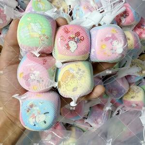 Jouet à presser en forme de dés créatifs en TPE, à récupération lente, anti-stress pour enfants de 5 à 7 ans, unisexe - Product Image 2