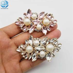 Accesorios superiores <span class=keywords><strong>para</strong></span> <span class=keywords><strong>zapatos</strong></span> Hebilla <span class=keywords><strong>de</strong></span> cristales <span class=keywords><strong>de</strong></span> diamantes <span class=keywords><strong>de</strong></span> imitación <span class=keywords><strong>para</strong></span> boda <span class=keywords><strong>Clips</strong></span> <span class=keywords><strong>para</strong></span> <span class=keywords><strong>zapatos</strong></span> <span class=keywords><strong>de</strong></span> perlas nupciales - Product Image 2