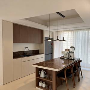 Buffet de salle à manger en noyer crème de luxe - Éclairage LED et bar à café intégré, rangement organisé pour cuisines ouvertes élégantes - Product Image 6