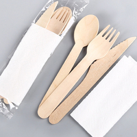 Usine biodégradable écologique logo personnalisé imprimé vaisselle en bois couverts en bois jetables serviette couteau fourchette cuillère ensemble